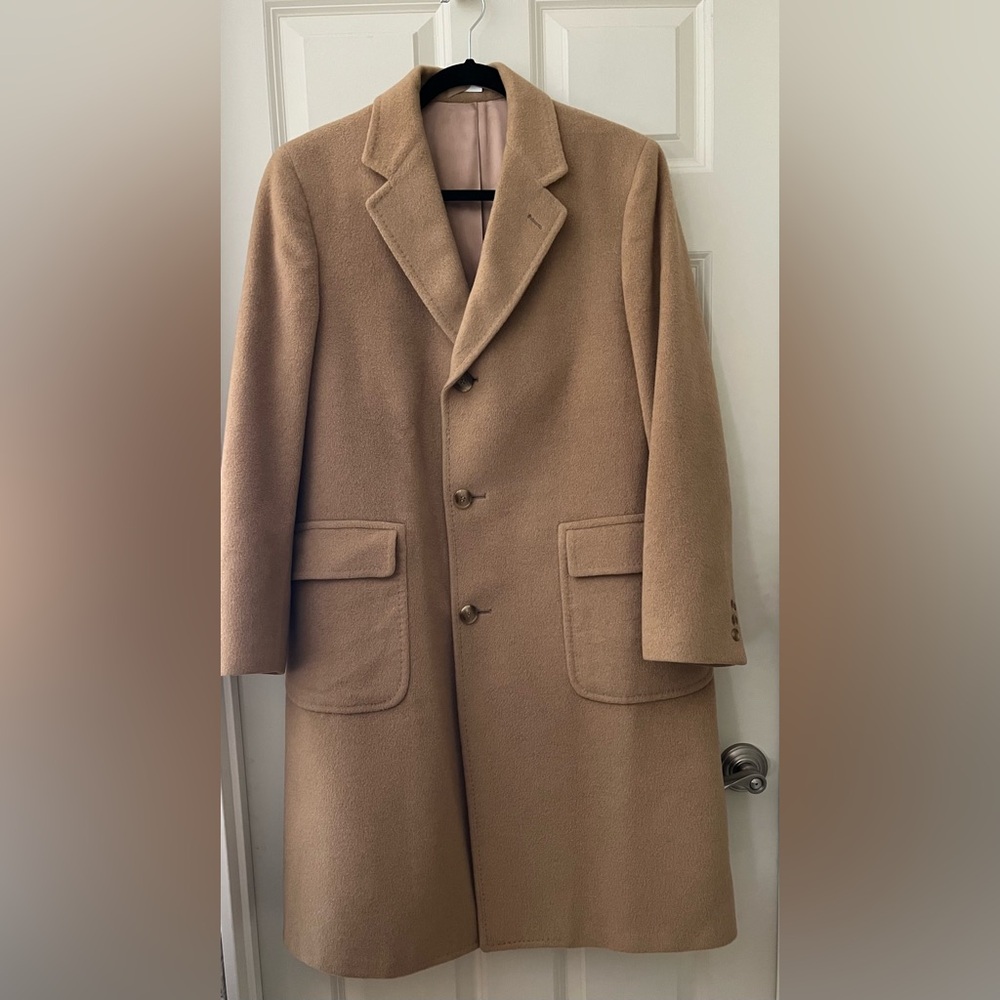 Men’s 100% Camel Hair overcoat trench coat tan neutral lined size 38R timeless
